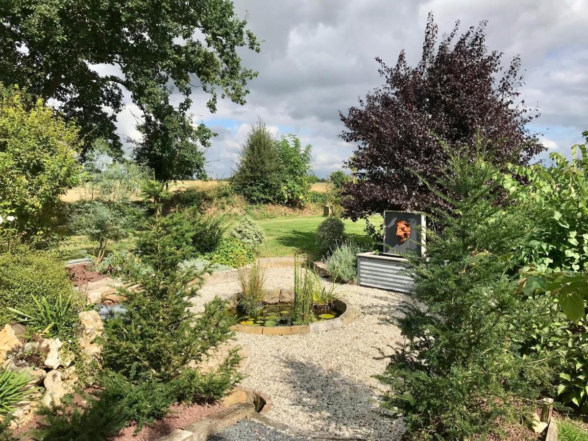 Gite "Cote Jardin" Vannecrocq Esterno foto