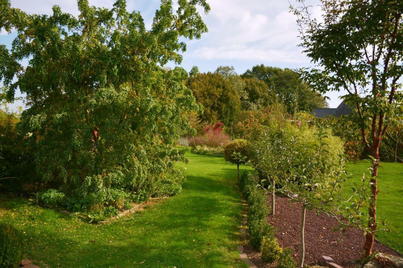 Gite "Cote Jardin" Vannecrocq Esterno foto